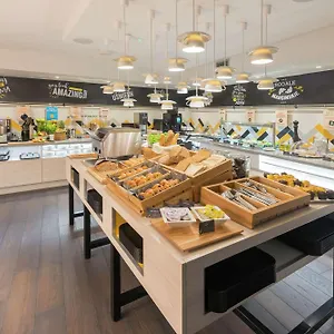 3* Hotel Hampton By Hilton Old Town