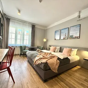  Apartahotel Wozna 11 Stare