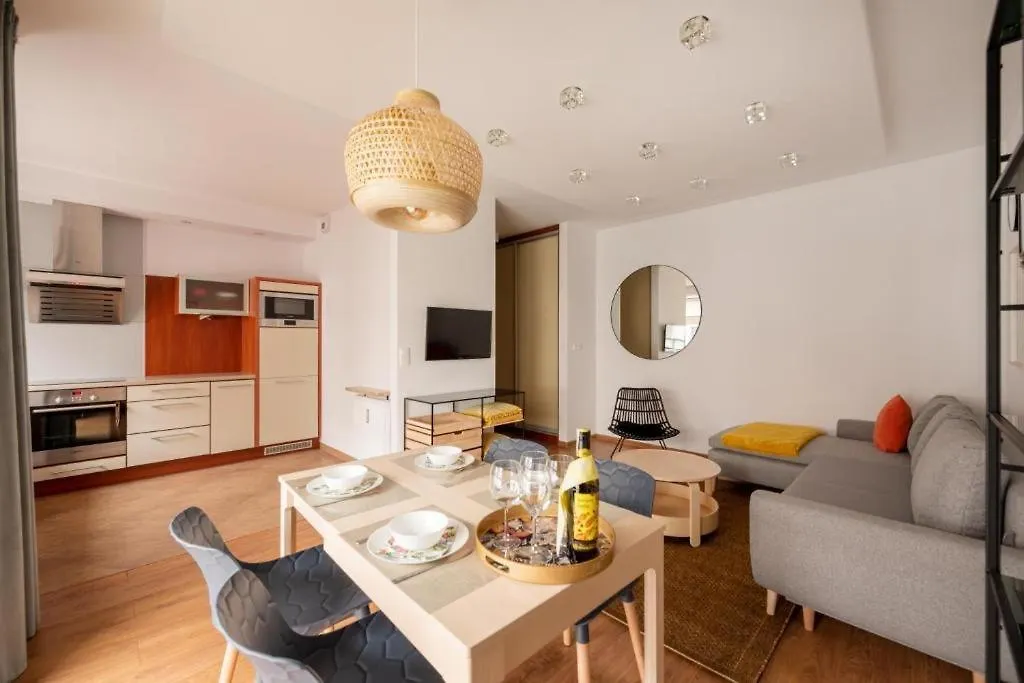 Homini Apartament Parking By Impero Poznan 0*,
