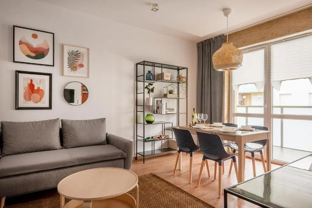 Homini Apartament Parking By Impero Poznan Poland